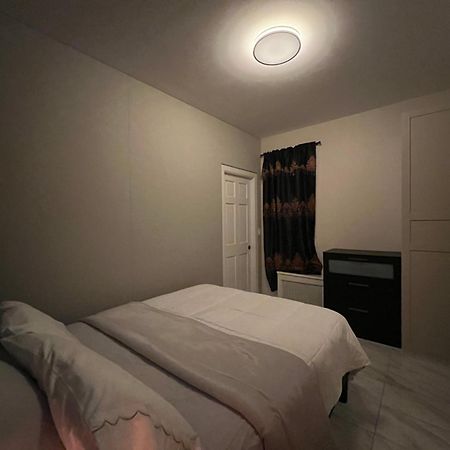 3 Bedrooms In 2Nd Floor Modern Brooklyn Home, Close To J Train New York Ngoại thất bức ảnh